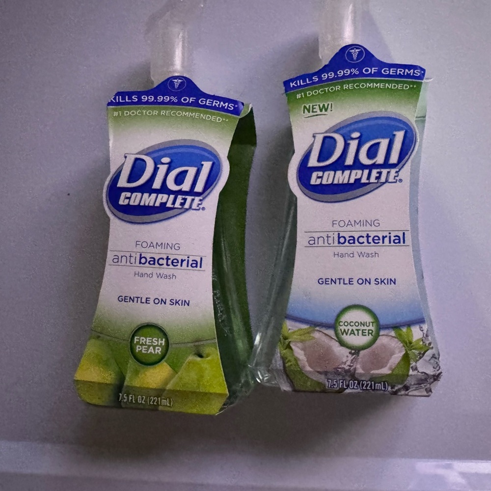 NEW Dial Complete Foaming Antibacterial Hand Wash 2 Pack 7.5  Fl Oz Each